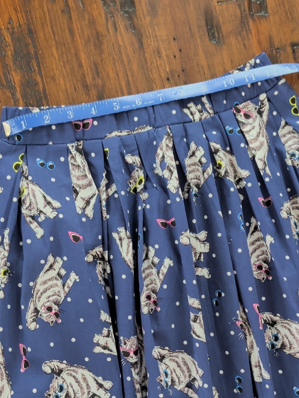 Blue Novelty Cat with Sunglasses Print Pleated Skirt Size S - Picture 9 of 13